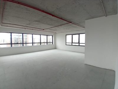 Sala para alugar com 74m² no bairro Higienópolis em Porto Alegre - Foto 11