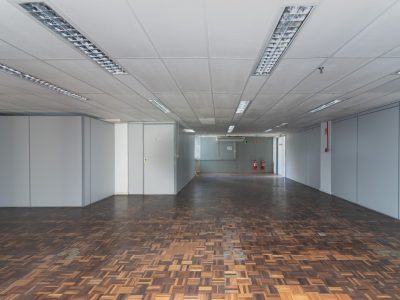 Sala para alugar com 507m² no bairro Centro Histórico em Porto Alegre - Foto 4