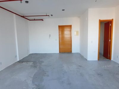 Sala para alugar com 44m² no bairro Auxiliadora em Porto Alegre - Foto 4