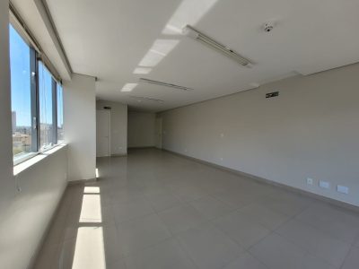 Sala para alugar com 52m² no bairro Auxiliadora em Porto Alegre - Foto 13