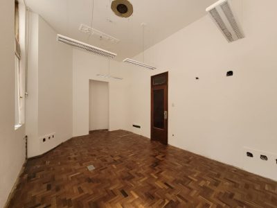 Sala para alugar com 1.340m² no bairro Centro Histórico em Porto Alegre - Foto 12