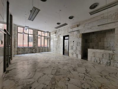 Sala para alugar com 1.340m² no bairro Centro Histórico em Porto Alegre - Foto 42