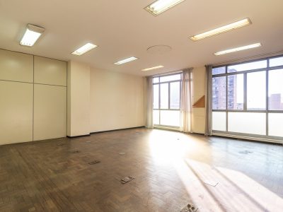 Sala para alugar com 1.073m² no bairro Centro Histórico em Porto Alegre - Foto 21