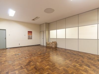 Sala para alugar com 1.073m² no bairro Centro Histórico em Porto Alegre - Foto 29