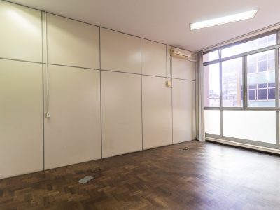 Sala para alugar com 1.073m² no bairro Centro Histórico em Porto Alegre - Foto 13