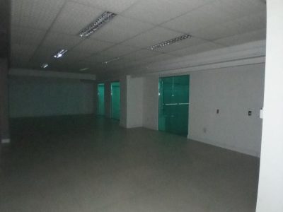 Pavilhão para alugar com 1.800m² no bairro Parque dos Anjos em Gravataí - Foto 28