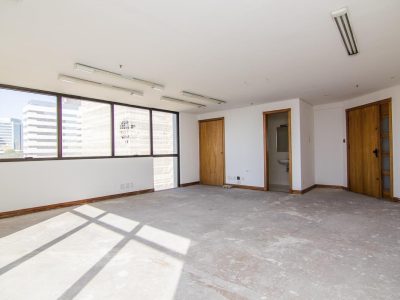 Sala para alugar com 50m² no bairro Auxiliadora em Porto Alegre - Foto 13