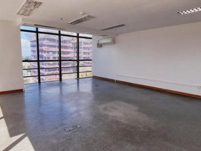 Sala para alugar com 50m² no bairro Auxiliadora em Porto Alegre - Foto 5