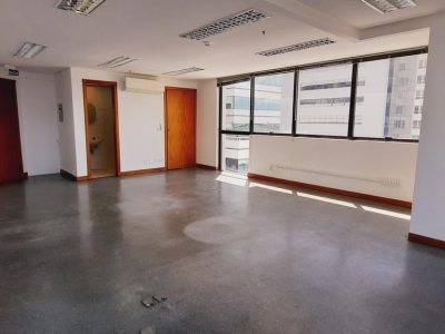 Sala para alugar com 50m² no bairro Auxiliadora em Porto Alegre - Foto 7