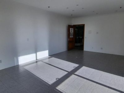 Sala para alugar com 36m² no bairro Auxiliadora em Porto Alegre - Foto 4