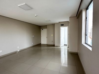 Sala para alugar com 38m² no bairro Auxiliadora em Porto Alegre - Foto 7