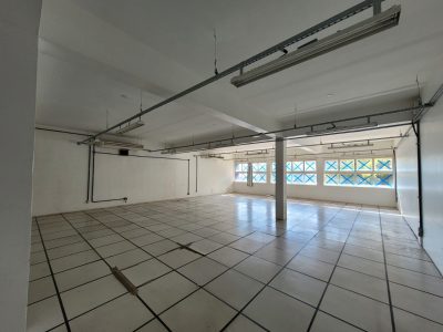 Prédio para alugar com 3.700m² no bairro 4° Distrito em Porto Alegre - Foto 11