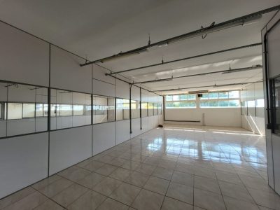 Prédio para alugar com 3.700m² no bairro 4° Distrito em Porto Alegre - Foto 16