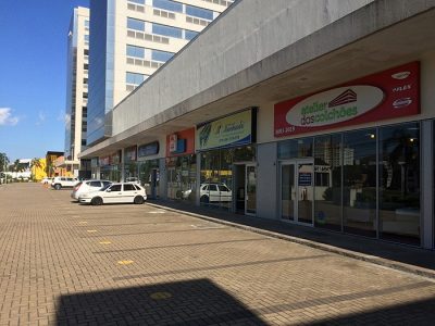 Loja para alugar com 184m² no bairro Petrópolis em Porto Alegre - Foto 3