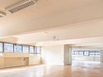 Sala para alugar com 936m² no bairro Rio Branco em Porto Alegre - Foto 3