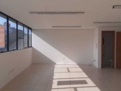 Sala para alugar com 46m² no bairro Santana em Porto Alegre - Foto 3