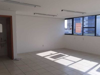 Sala para alugar com 46m² no bairro Santana em Porto Alegre - Foto 5