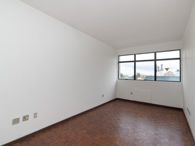 Sala para alugar com 23m² no bairro Passo d'Areia em Porto Alegre - Foto 5