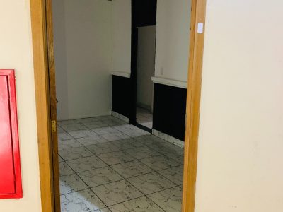 Sala para alugar com 94m² no bairro Centro Histórico em Porto Alegre - Foto 28