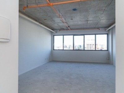 Sala para alugar com 47m² no bairro Passo d'Areia em Porto Alegre - Foto 4