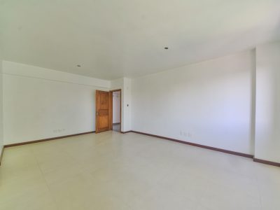 Sala para alugar com 357m² no bairro Passo d'Areia em Porto Alegre - Foto 9