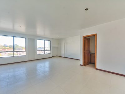 Sala para alugar com 357m² no bairro Passo d'Areia em Porto Alegre - Foto 10