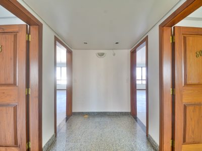 Sala para alugar com 357m² no bairro Passo d'Areia em Porto Alegre - Foto 39