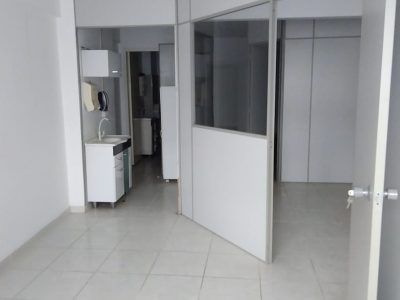 Sala para alugar com 68m² no bairro Centro Histórico em Porto Alegre - Foto 5