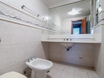 Apartamento para alugar com 127m², 3 quartos no bairro Moinhos de Vento em Porto Alegre - Foto 3