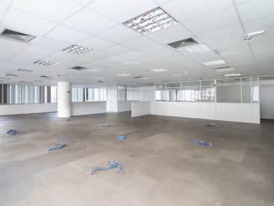 Sala para alugar com 790m² no bairro Centro em Porto Alegre - Foto 5