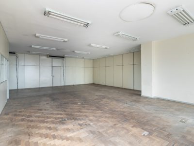 Sala para alugar com 607m² no bairro Centro Histórico em Porto Alegre - Foto 14