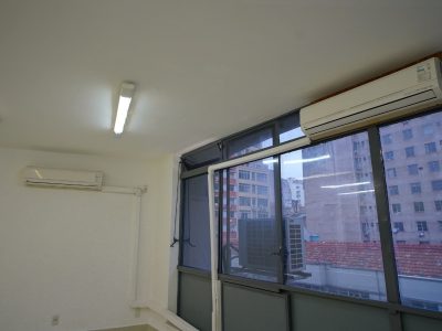 Sala para alugar com 157m² no bairro Centro Histórico em Porto Alegre - Foto 18