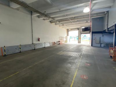 Prédio para alugar com 1.000m² no bairro Rio Branco em Porto Alegre - Foto 18