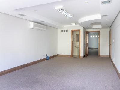 Sala para alugar com 76m² no bairro Petrópolis em Porto Alegre - Foto 6