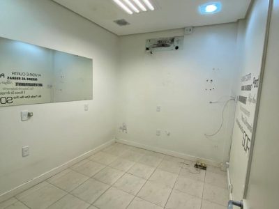 Prédio para alugar com 250m² no bairro São Luis em Canoas - Foto 9