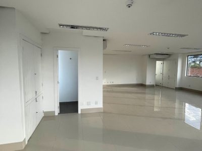 Sala para alugar com 90m² no bairro Auxiliadora em Porto Alegre - Foto 2