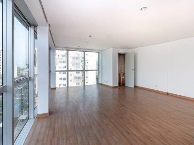 Sala para alugar com 40m² no bairro Floresta em Porto Alegre - Foto 2