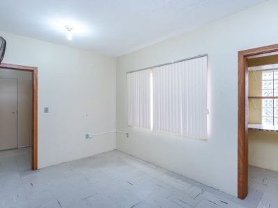 Casa Comercial para alugar com 695m², 1 quarto no bairro Passo d'Areia em Porto Alegre - Foto 2