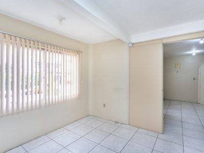 Casa Comercial para alugar com 695m², 1 quarto no bairro Passo d'Areia em Porto Alegre - Foto 7