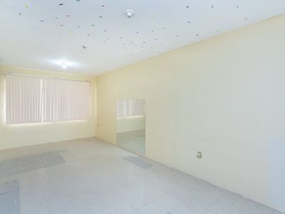 Casa Comercial para alugar com 695m², 1 quarto no bairro Passo d'Areia em Porto Alegre - Foto 33