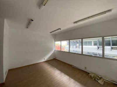 Sala para alugar com 27m² no bairro Higienópolis em Porto Alegre - Foto 2