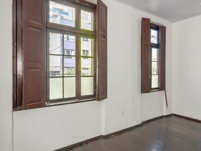 Casa Comercial para alugar com 150m², 1 quarto no bairro Menino Deus em Porto Alegre - Foto 24