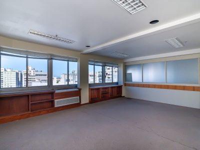 Sala para alugar com 600m² no bairro Centro Histórico em Porto Alegre - Foto 4