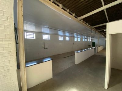 Pavilhão para alugar com 369m² no bairro Niterói em Canoas - Foto 8