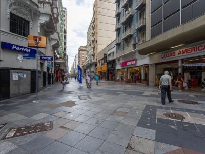 Prédio para alugar com 1.768m² no bairro Centro Histórico em Porto Alegre - Foto 7