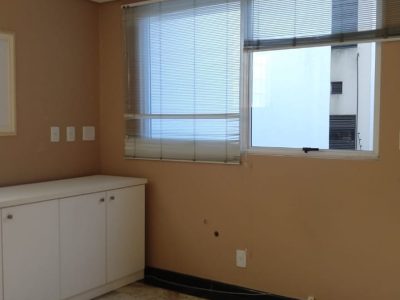 Casa Comercial para alugar com 240m², 1 quarto no bairro Moinhos de Vento em Porto Alegre - Foto 10