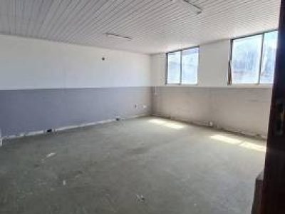 Pavilhão para alugar com 880m² no bairro Humaitá em Porto Alegre - Foto 9