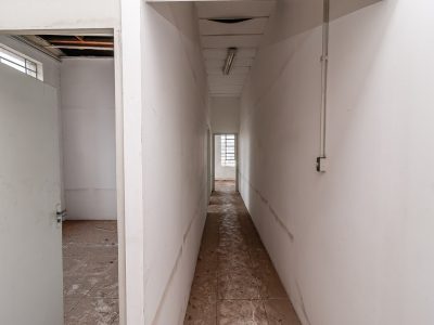 Prédio para alugar com 1.739m² no bairro São Geraldo em Porto Alegre - Foto 15