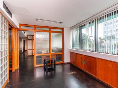 Sala para alugar com 165m² no bairro São Geraldo em Porto Alegre - Foto 2