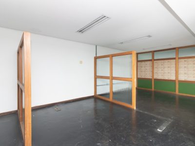 Sala para alugar com 165m² no bairro São Geraldo em Porto Alegre - Foto 4